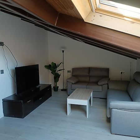 Apartamentos Turisticos Avila Puerta De La Santa 2-1 Exteriör bild